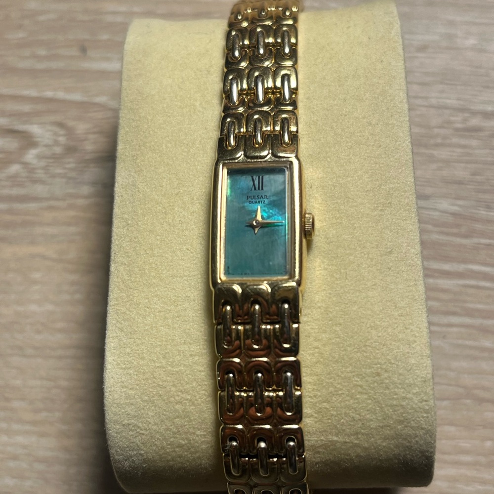 Pulsar ladies watch